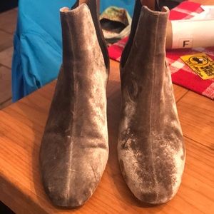 Madewell gray velvet booties